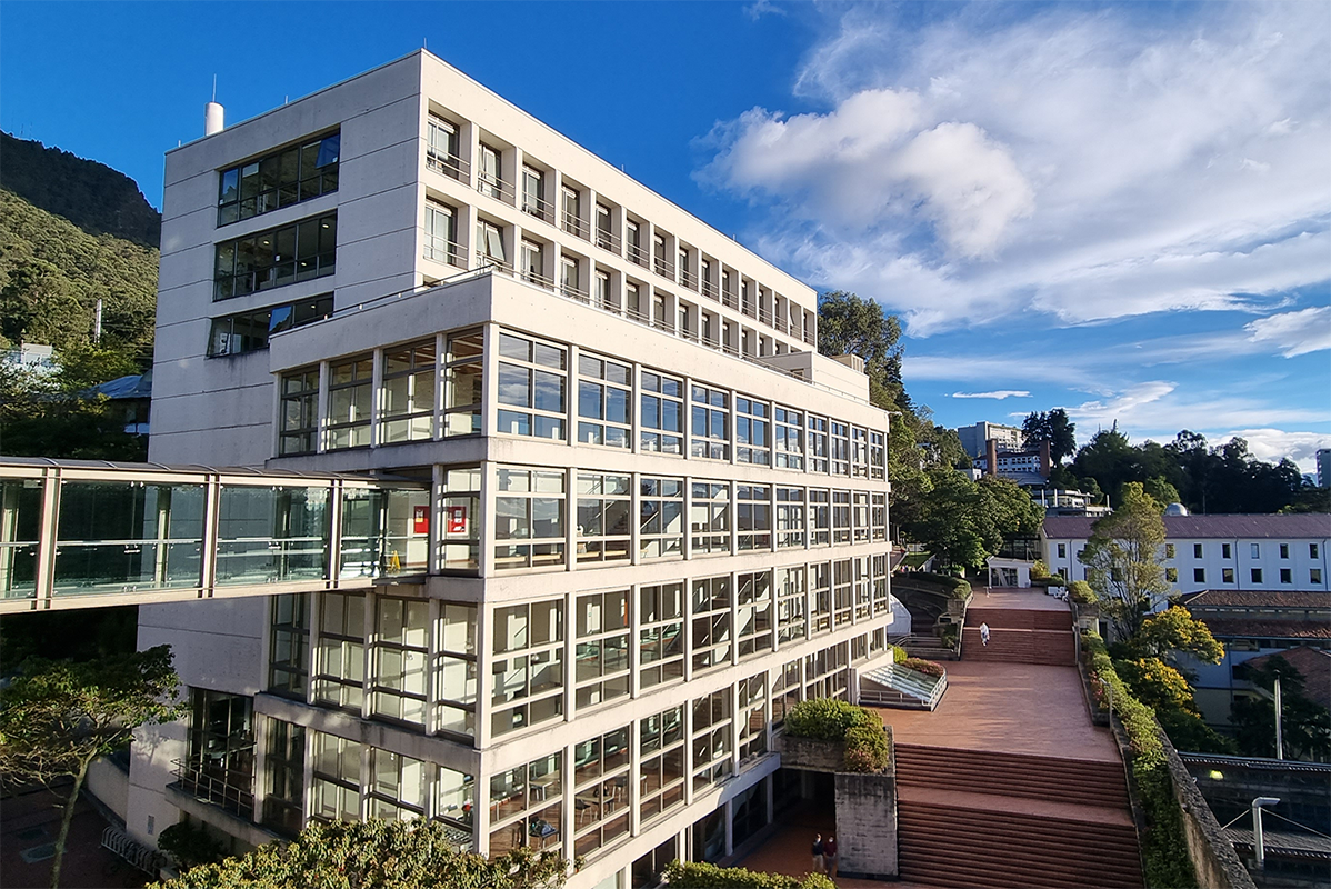 Pregrado En Economía Universidad De Los Andes